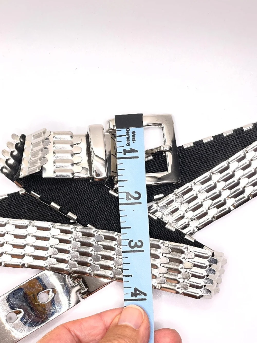 Vintage Silver Metallic Fish Scale Women's Stretch Belt 32